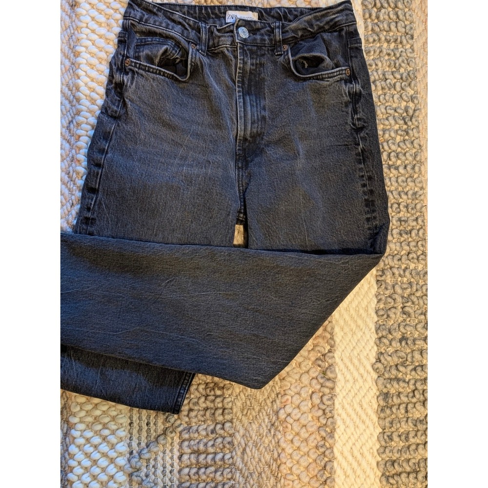 Zara High Waisted Mom Jeans Faded Black Denim Straight Leg Womens Size 8 US
